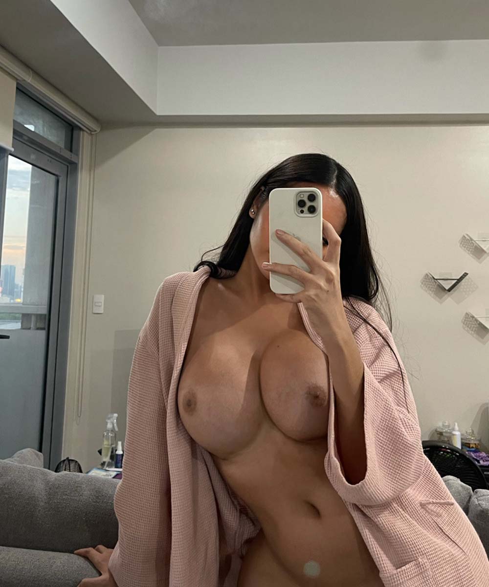 Angela Castellanos naked in Manama