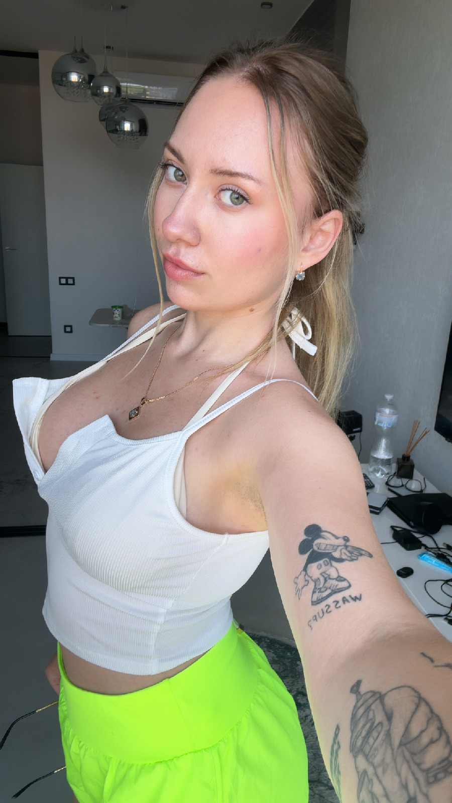 KateV in her underwear in Manama